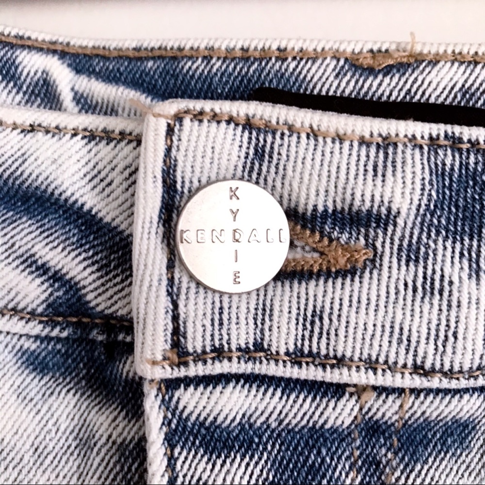 👖KENDALL + KYLIE THE ICON HIGH RISE CAPRI JEANS! - Picture 13 of 16